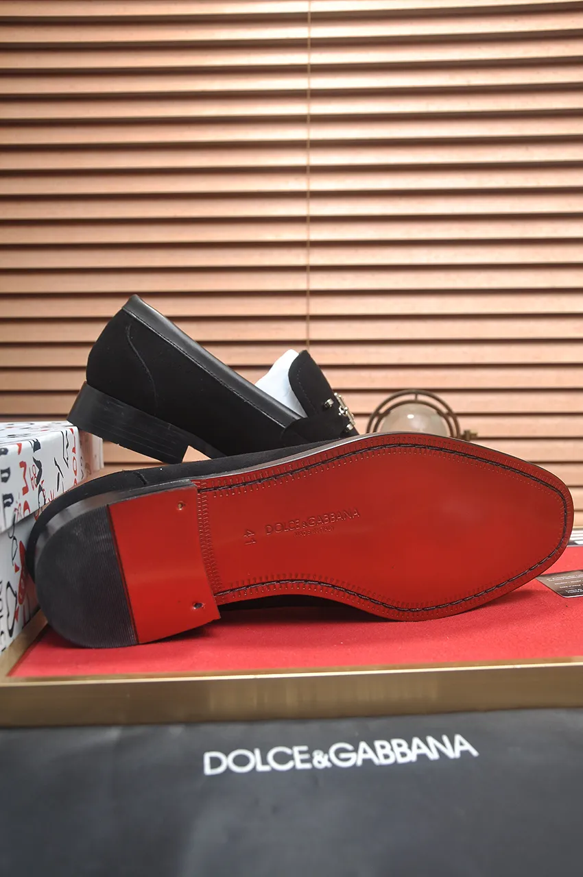 Men's men's shoes 💰500💶🌲 DG top 🔍🔍Men's new leather shoes 🚹 are on sale at the same time at the counter ⚠The uppers are imported cowhide from Italy, the entire imported cowhide lining, imported accessories 💪💪, completely 1⃣️ vs 1⃣️ replica 🇮 🇹💪💪, ⚠Sole: The original sole is specially provided by the original factory, the exclusive movable molded sole is super comfortable, ⚠The original factory follows the order, 🔍🔍high quality, you can enter and exit the counter at will, welcome to compare ⚠Size: 38-44 (45 customized)